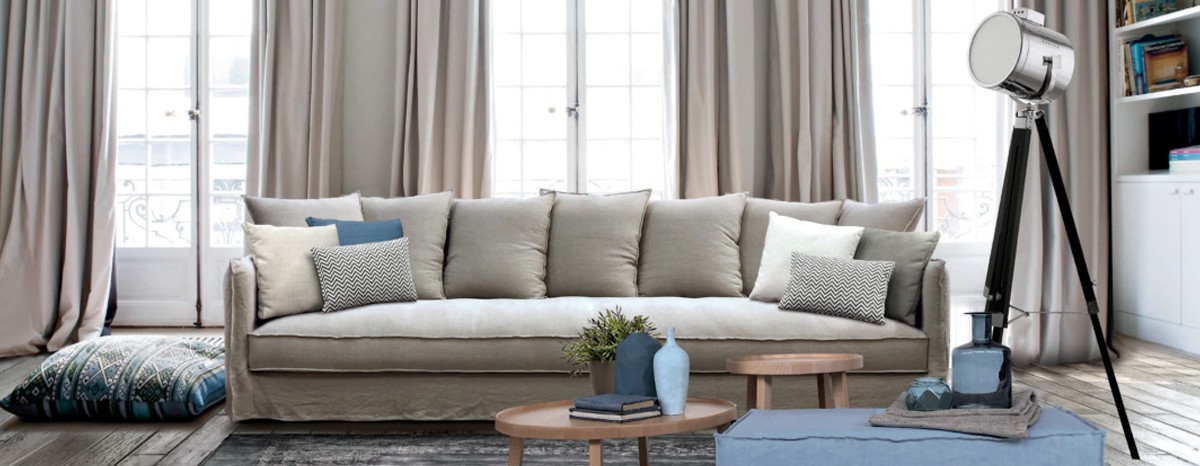 Design, comfort and functionality in a high quality sofa. 